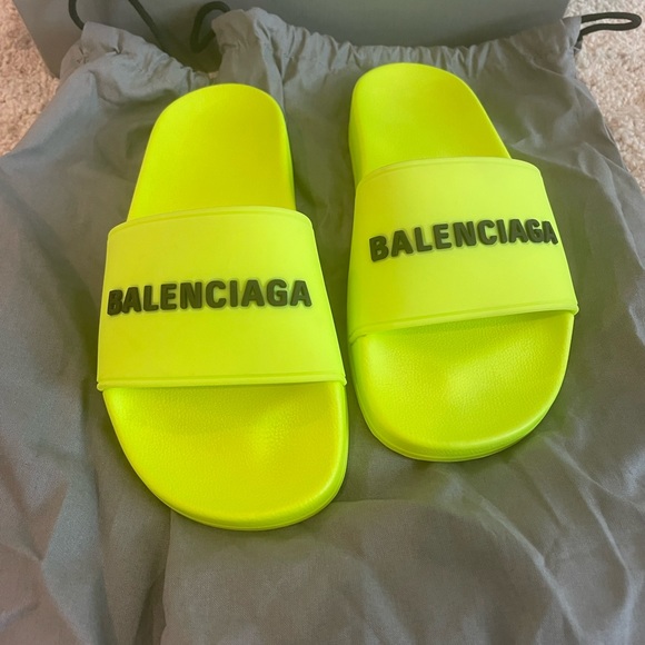 Balenciaga Women Pool Slide Neon Yellow, Size 7 US/ 37 EU - Picture 1 of 6